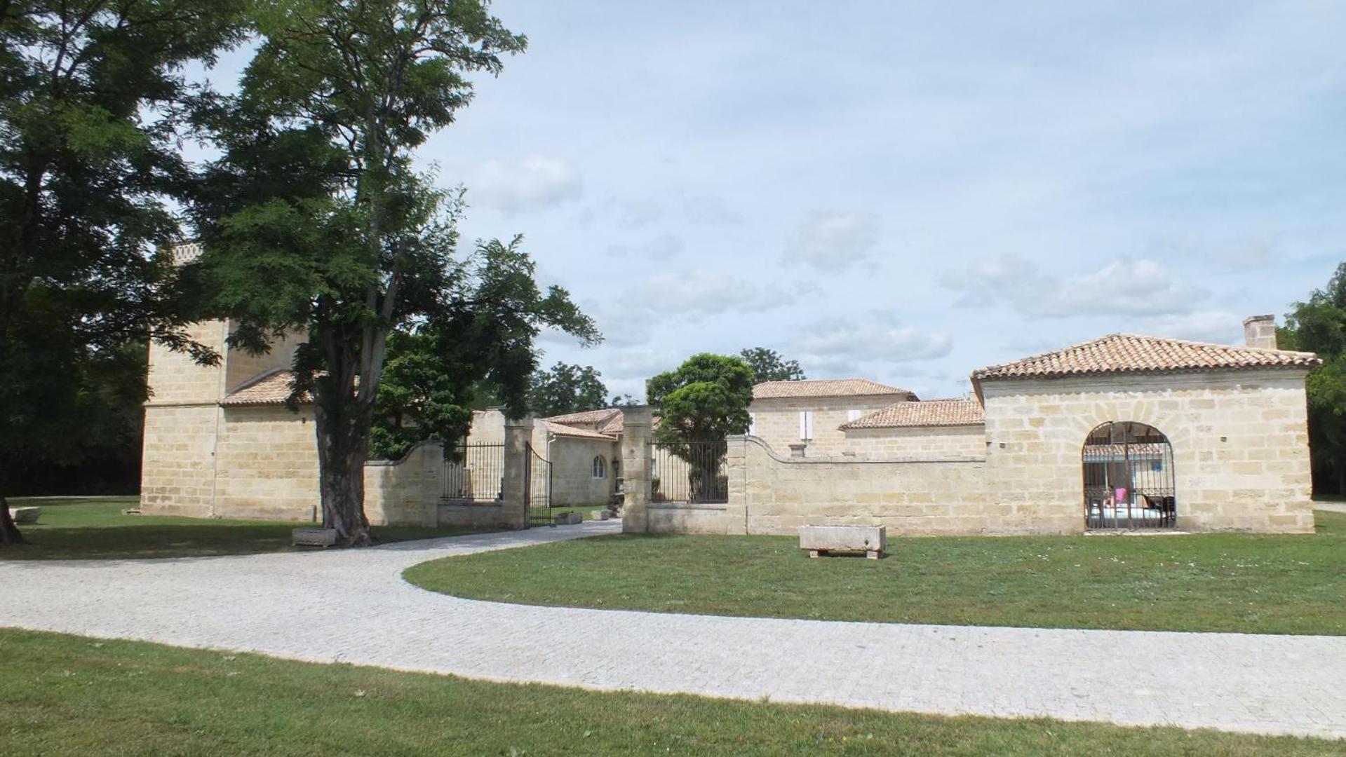 Villa La Chapelle du Domaine de Choisy à Abzac  Extérieur photo